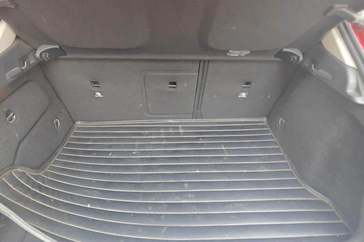 Used Mercedes-Benz GLA 2017 GLA 200 Fashion Model Trunk