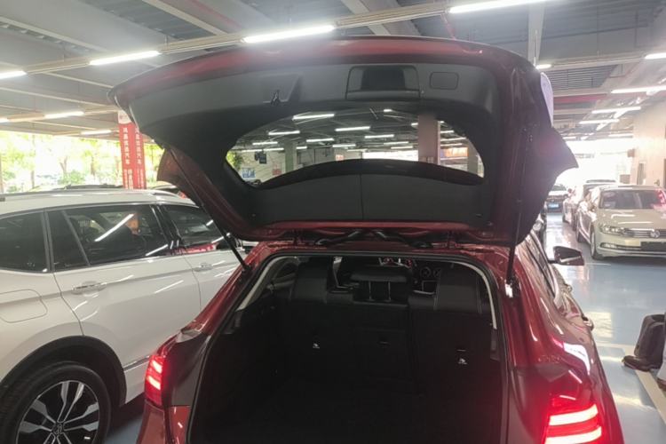 Used Mercedes-Benz GLA 2017 GLA 200 Fashion Model Trunk