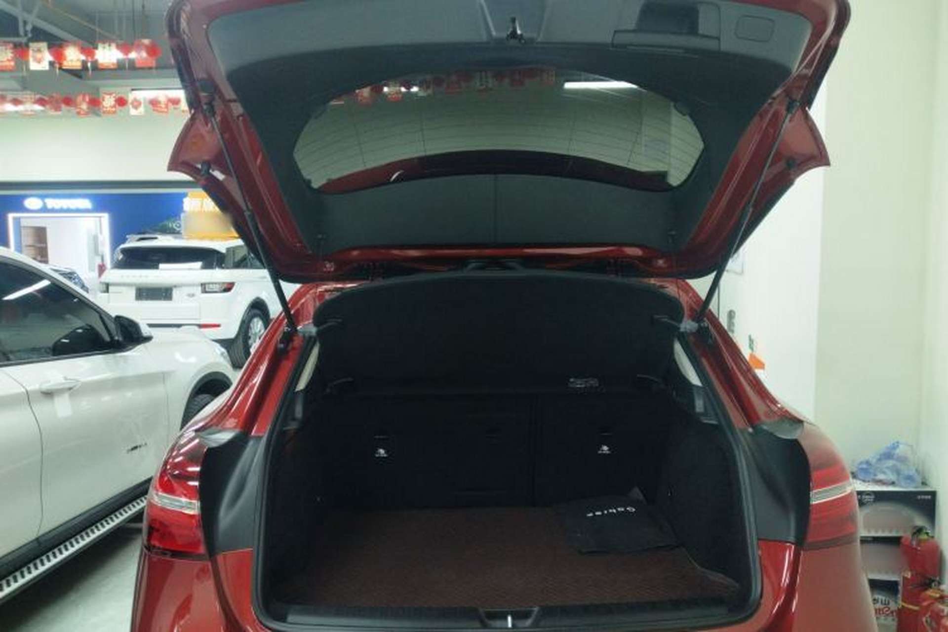 Used Mercedes-Benz GLA 2017 GLA 200 Fashion Model Trunk