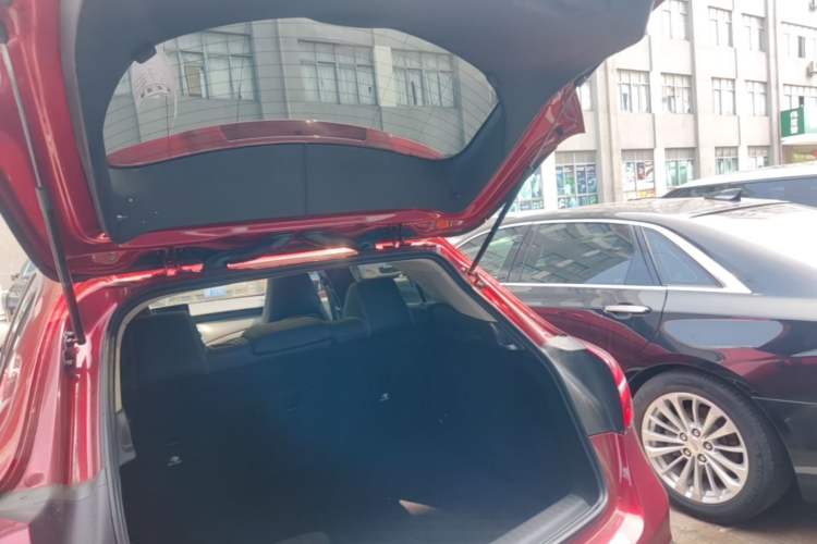 Used Mercedes-Benz GLA 2017 GLA 220 4MATIC Fashion Model Trunk
