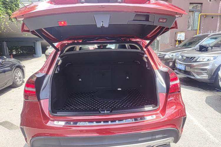 Used Mercedes-Benz GLA 2017 GLA 200 Fashion Model Trunk