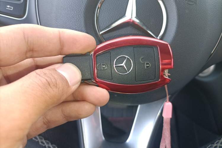 Used Mercedes-Benz GLA 2017 GLA 200 Sport Edition Vehicle Key