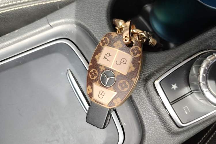 Used Mercedes-Benz GLA 2017 GLA 220 4MATIC Luxury Model Vehicle Key