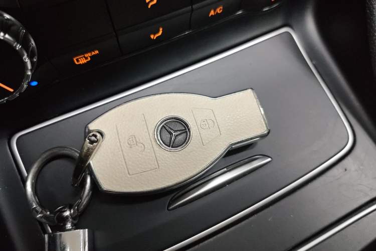 Used Mercedes-Benz GLA 2017 GLA 200 Sport Edition Vehicle Key