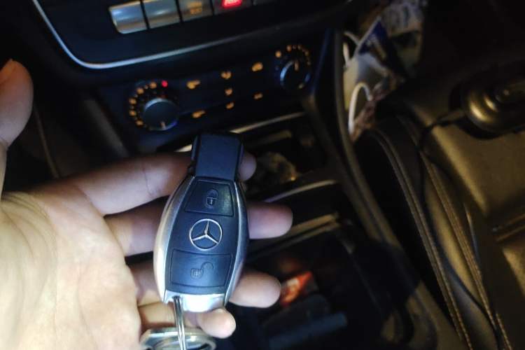 Used Mercedes-Benz GLA 2017 GLA 200 Sport Edition Vehicle Key