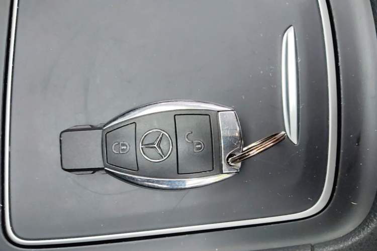 Used Mercedes-Benz GLA 2017 GLA 200 Fashion Model Vehicle Key