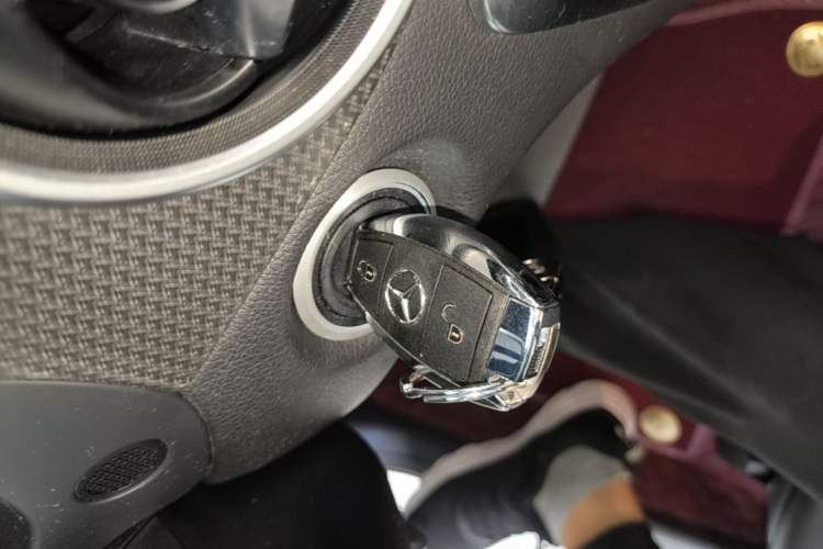Used Mercedes-Benz GLA 2017 GLA 200 Fashion Model Vehicle Key