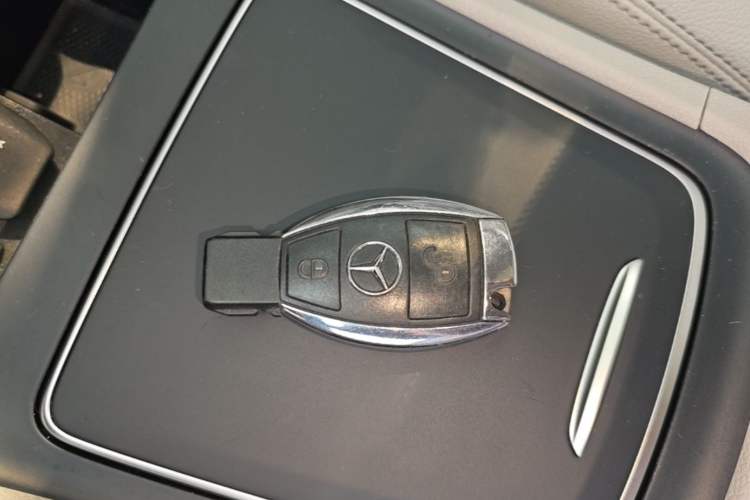 Used Mercedes-Benz GLA 2017 GLA 200 Sport Edition Vehicle Key