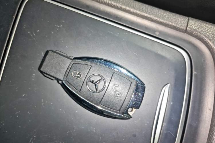 Used Mercedes-Benz GLA 2017 GLA 200 Sport Edition Vehicle Key