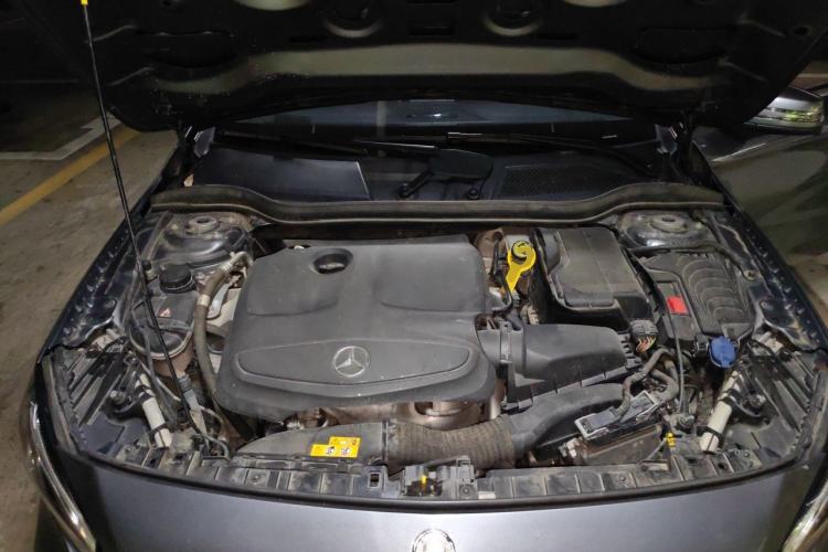Used Mercedes-Benz GLA 2017 GLA 200 Fashion Model Engine Bay