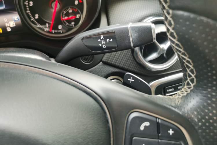 Used Mercedes-Benz GLA 2017 GLA 200 Fashion Model Gear Lever