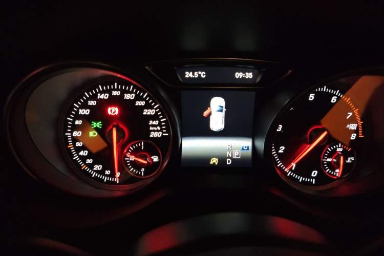 Used Mercedes-Benz GLA 2017 GLA 200 Sport Edition Instrument Cluster