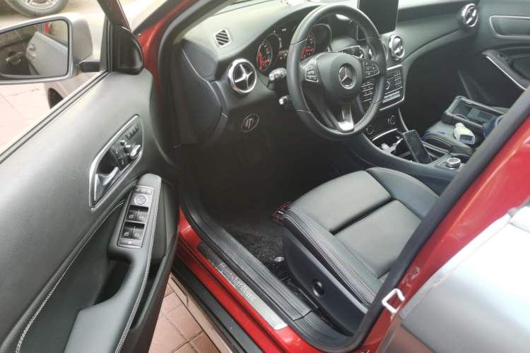 Used Mercedes-Benz GLA 2017 GLA 200 Fashion Model Interior 3