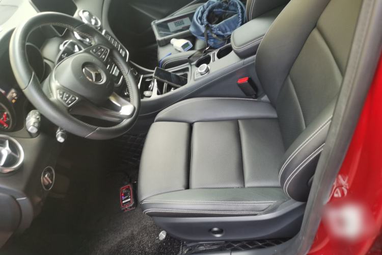 Used Mercedes-Benz GLA 2017 GLA 200 Fashion Model Left Front Seat