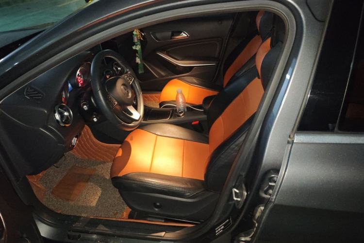 Used Mercedes-Benz GLA 2017 GLA 200 Sport Edition Left Front Seat