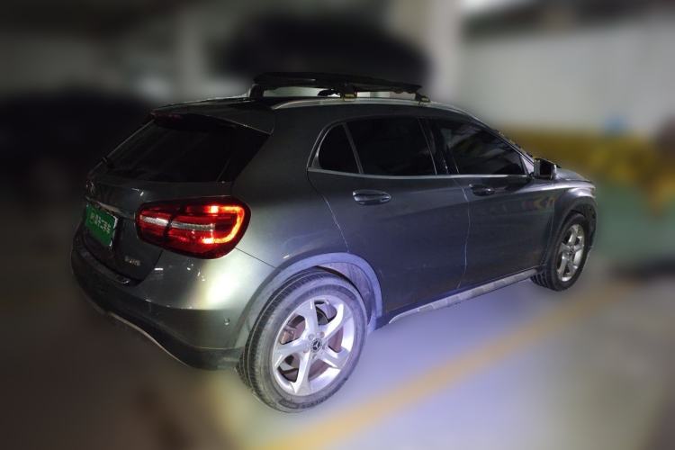 Used Mercedes-Benz GLA 2017 GLA 200 Sport Edition Rear Right 45 Deg