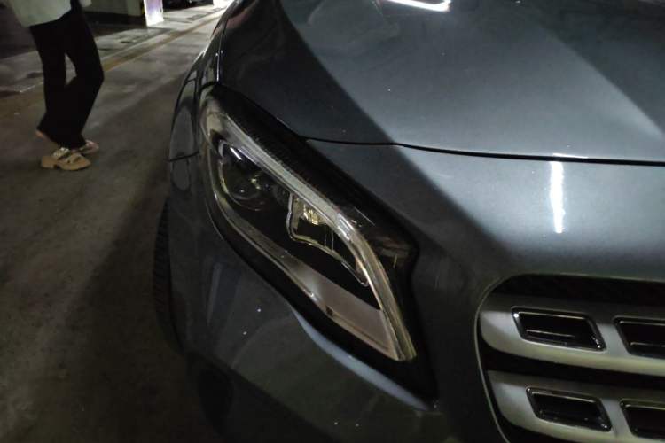 Used Mercedes-Benz GLA 2017 GLA 200 Fashion Model Right Front Headlight