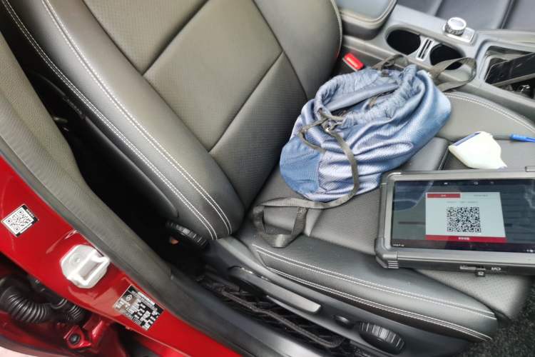 Used Mercedes-Benz GLA 2017 GLA 200 Fashion Model Right Front Seat