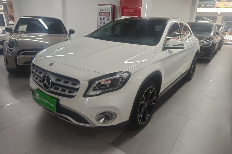 Used Mercedes-Benz GLA 2017 GLA 220 4MATIC Fashion Model Guazi used car, China used car export, Used car for sale, Used cars, Cheapest cars for sale