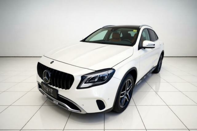 Mercedes-Benz GLA 2017 GLA 200 Fashion Model usado