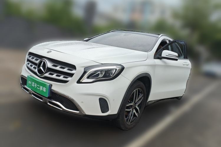 Gebrauchter Mercedes-Benz GLA 2017 GLA 200 Fashion Model Guazi used car, China used car export, Used car for sale, Used  cars, Cheapest cars for sale