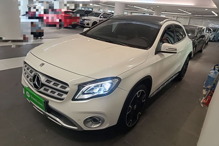 Used Mercedes-Benz GLA 2017 GLA 220 4MATIC Fashion Model Guazi used car, China used car export, Used car for sale, Used cars, Cheapest cars for sale