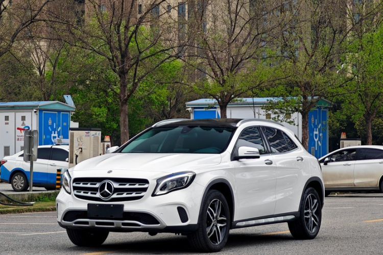 Ojetý Mercedes-Benz GLA 2017 GLA 200 Fashion Model Guazi used car, China used car export, Used car for sale, Used  cars, Cheapest cars for sale