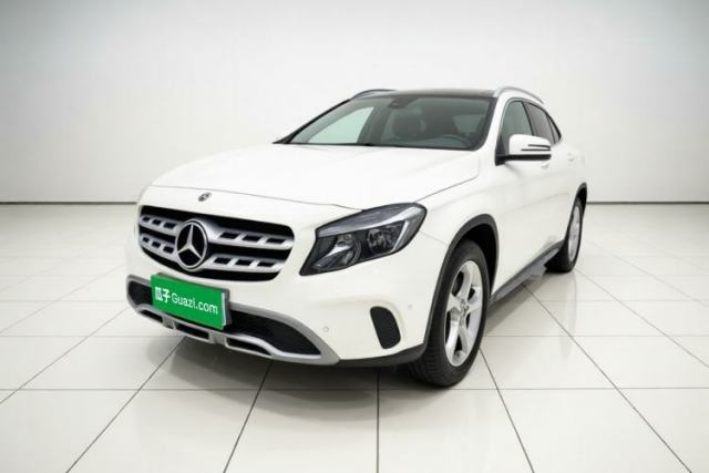 Ojetý Mercedes-Benz GLA 2017 GLA 200 Sport Edition