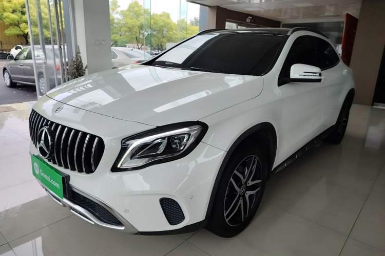 Used Mercedes-Benz GLA 2017 GLA 200 Fashion Model Guazi used car, China used car export, Used car for sale, Used  cars, Cheapest cars for sale