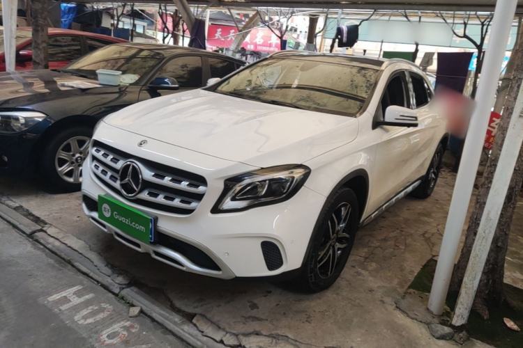 Used Mercedes-Benz GLA 2017 GLA 200 Fashion Model Guazi used car, China used car export, Used car for sale, Used cars, Cheapest cars for sale