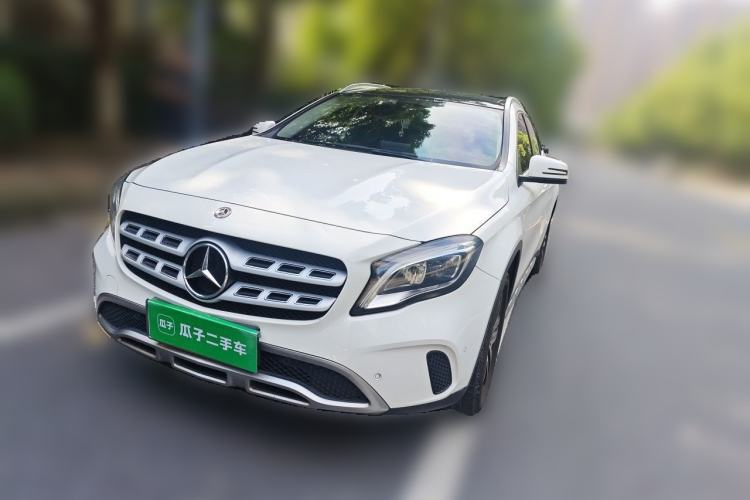Used Mercedes-Benz GLA 2017 GLA 200 Fashion Model Guazi used car, China used car export, Used car for sale, Used  cars, Cheapest cars for sale