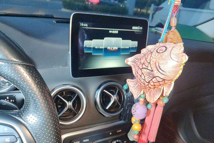 Used Mercedes-Benz GLA 2017 GLA 200 Sport Edition Audio And AC Panel