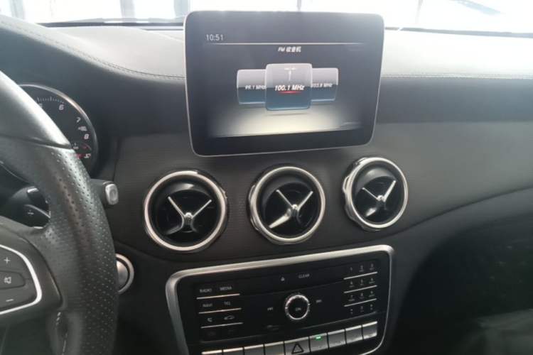 Used Mercedes-Benz GLA 2017 GLA 220 4MATIC Fashion Model Audio And AC Panel