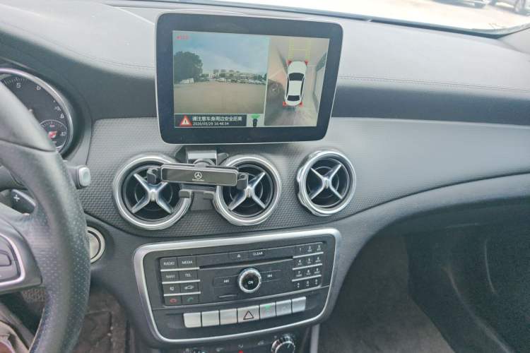 Used Mercedes-Benz GLA 2017 GLA 200 Fashion Model Audio And AC Panel