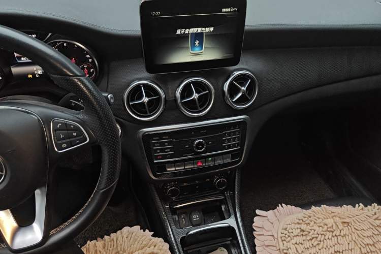 Used Mercedes-Benz GLA 2017 GLA 200 Fashion Model Audio And AC Panel