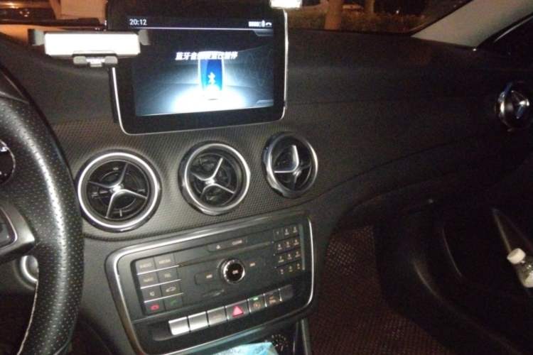 Used Mercedes-Benz GLA 2017 GLA 200 Sport Edition Audio And AC Panel