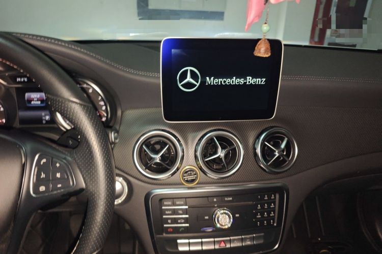 Used Mercedes-Benz GLA 2017 GLA 200 Fashion Model Audio And AC Panel