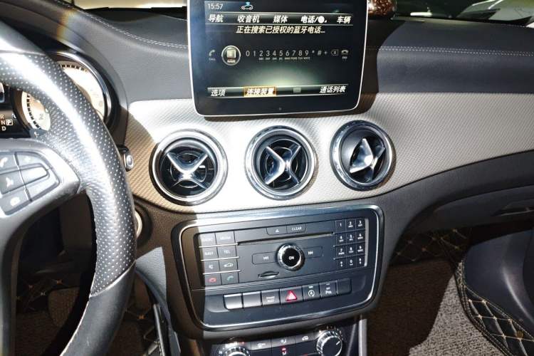 Used Mercedes-Benz GLA 2017 GLA 200 Sport Edition Audio And AC Panel