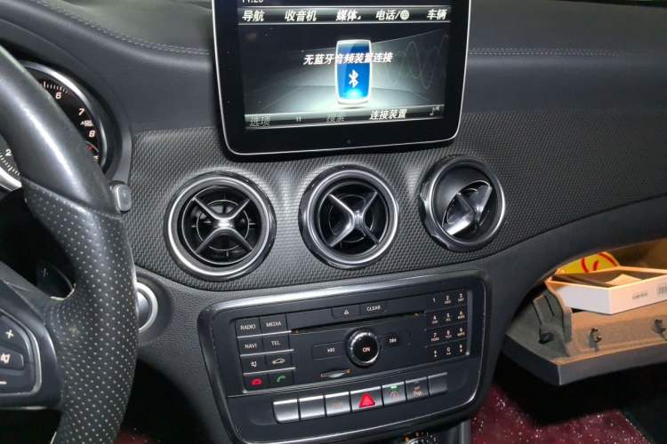 Used Mercedes-Benz GLA 2017 GLA 200 Fashion Model Audio And AC Panel