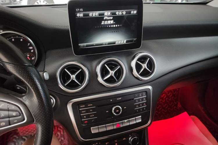 Used Mercedes-Benz GLA 2017 GLA 200 Fashion Model Audio And AC Panel