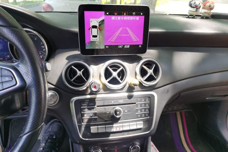 Used Mercedes-Benz GLA 2017 GLA 200 Sport Edition Audio And AC Panel