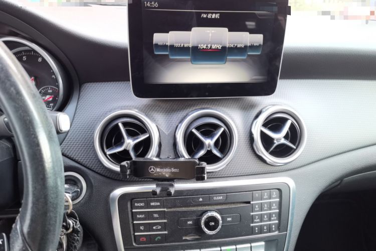 Used Mercedes-Benz GLA 2017 GLA 200 Sport Edition Audio And AC Panel