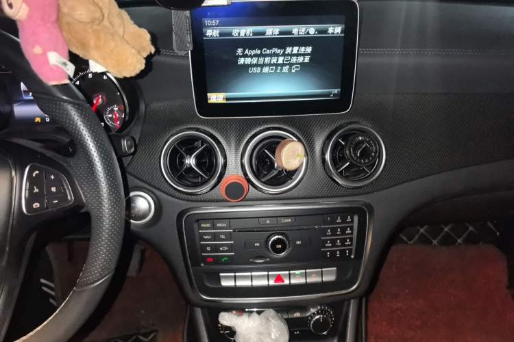 Used Mercedes-Benz GLA 2017 GLA 200 Fashion Model Audio And AC Panel