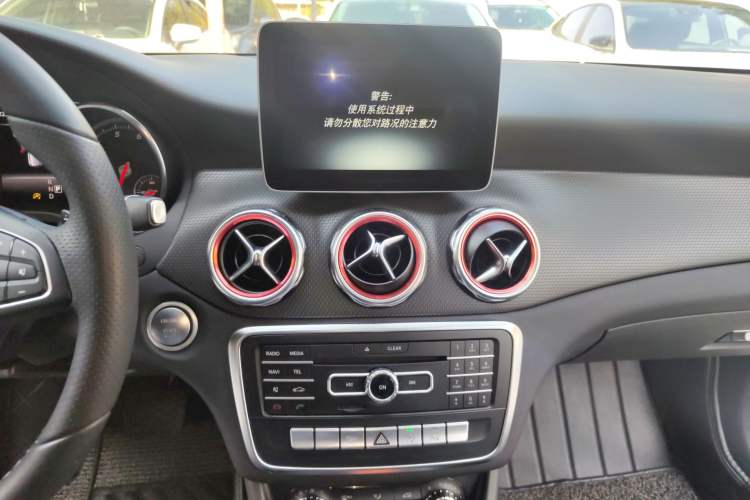 Used Mercedes-Benz GLA 2017 GLA 200 Sport Edition Audio And AC Panel