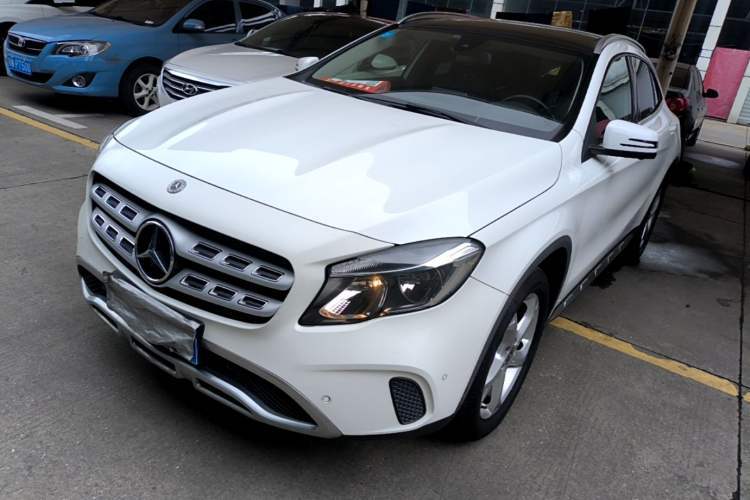 Used Mercedes-Benz GLA 2017 GLA 200 Sport Edition Guazi used car, China used car export, Used car for sale, Used  cars, Cheapest cars for sale