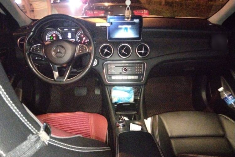 Used Mercedes-Benz GLA 2017 GLA 200 Sport Edition Center Console