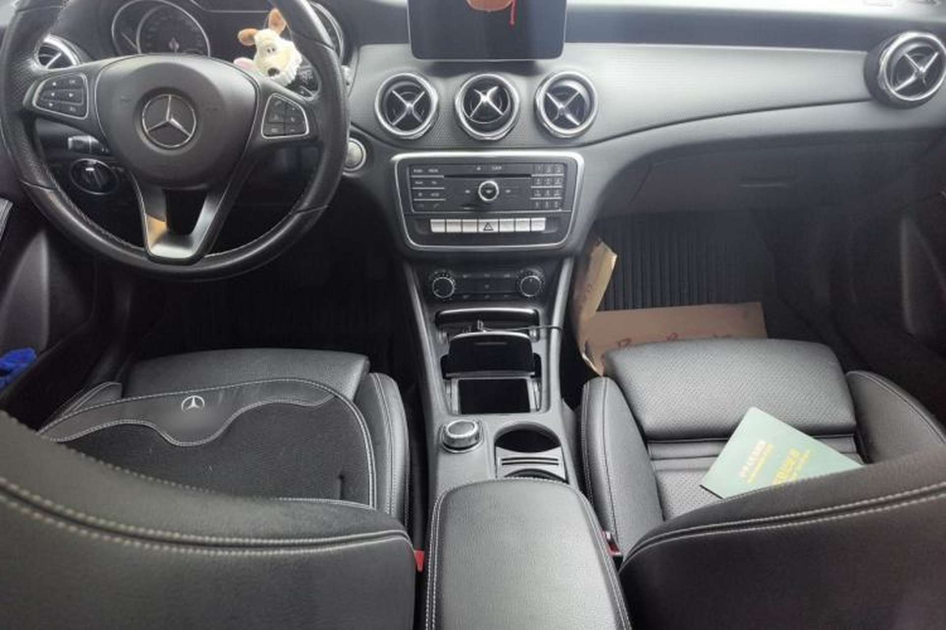 Used Mercedes-Benz GLA 2017 GLA 200 Sport Edition Center Console