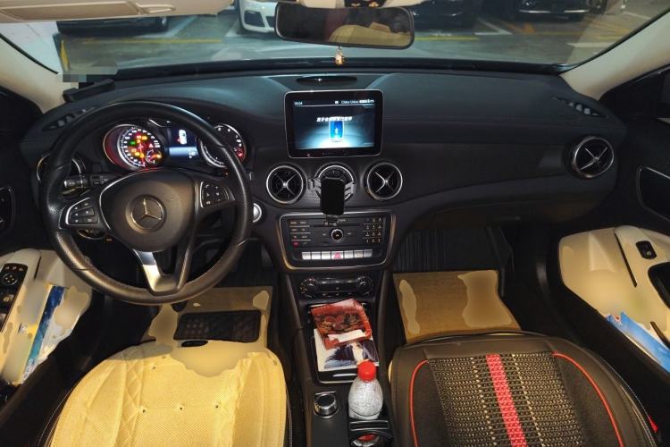 Used Mercedes-Benz GLA 2017 GLA 200 Fashion Model Center Console