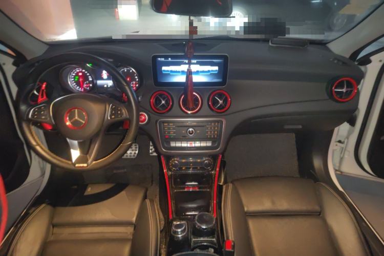 Used Mercedes-Benz GLA 2017 GLA 200 Fashion Model Center Console