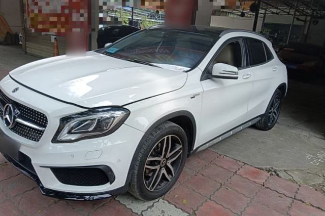 Ojetý Mercedes-Benz GLA 2017 GLA 200 Fashion Model
